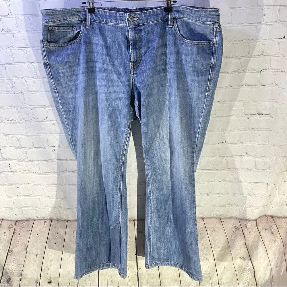 Old Navy Womens The Flirt Blue Regular Fit Stretch Bootcut Denim Jeans Size 24
